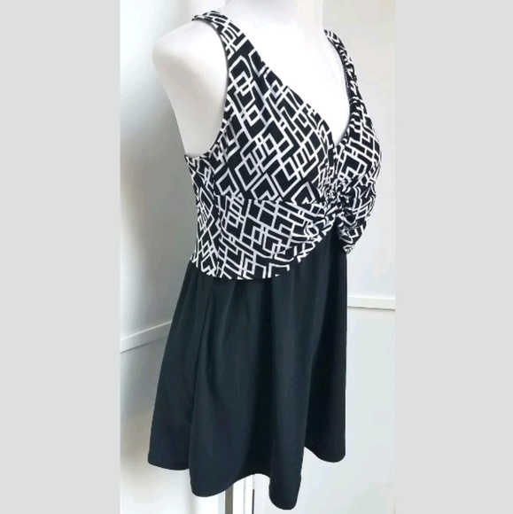 New Tropical Escape Plus Swim Skater Dress Black - Picture 3 of 5